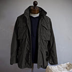 Chaqueta Militar Hombre Con Estilo y Corte Estructurado