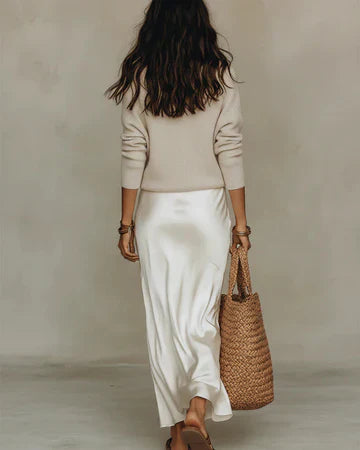 Completo Midi In Raso Con Maglione In Maglia Elegante