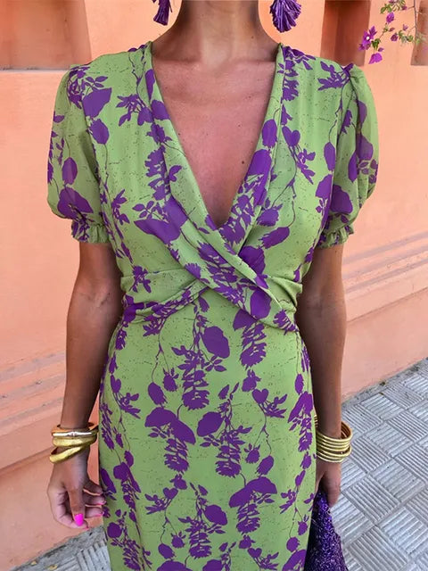 Vestido De Verano Elegante De Mujer Con Corte Fluido