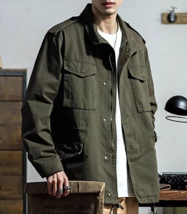 Chaqueta Militar Hombre Con Estilo y Corte Estructurado