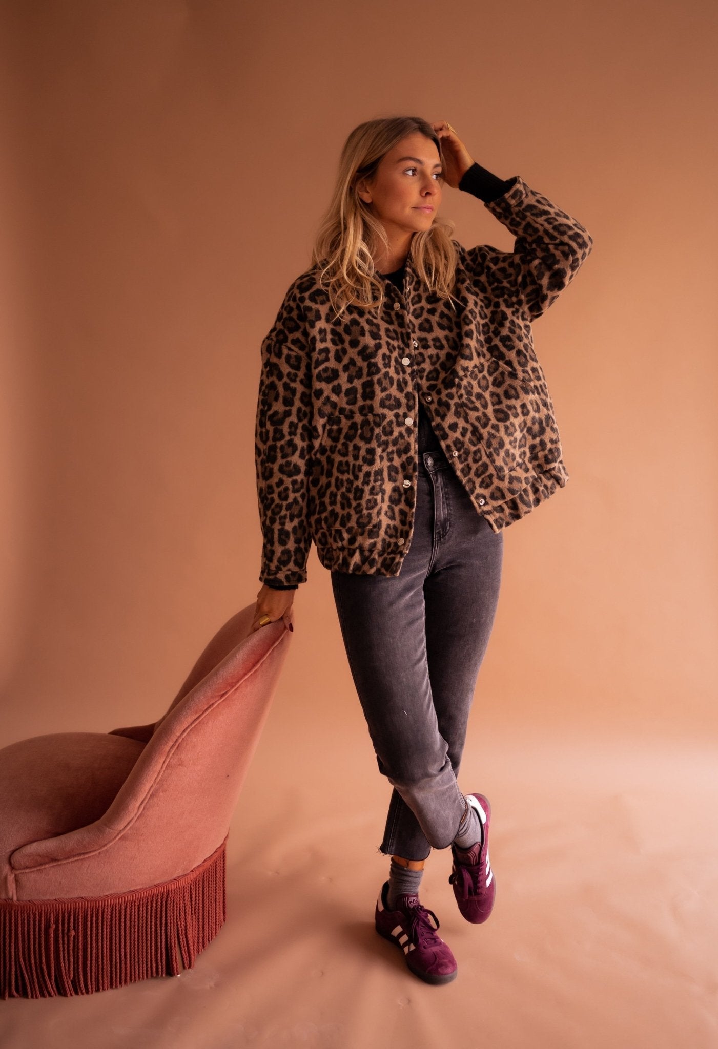 Chaqueta Corta con Estampado de Leopardo Mujer